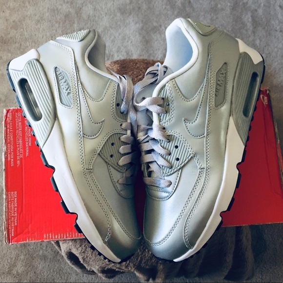 SOLD-NIKE AIR MAX 90 SE LTR LEATHER METALLIC - Picture 6 of 7